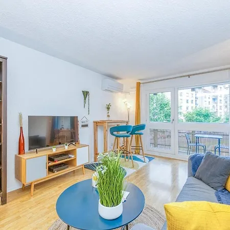 Apartment Charming T2, Wifi, Air Conditioning, Balcony