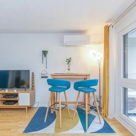 Charming T2, Wifi, Air Conditioning, Balcony *