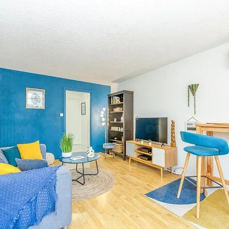 Apartment Charming T2, Wifi, Air Conditioning, Balcony