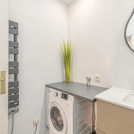 Apartment Charming T2, Wifi, Air Conditioning, Balcony