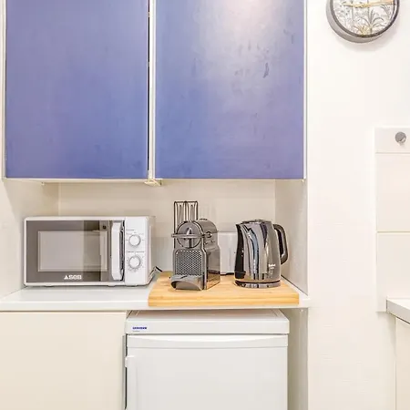 Charming T2, Wifi, Air Conditioning, Balcony * 그르노블